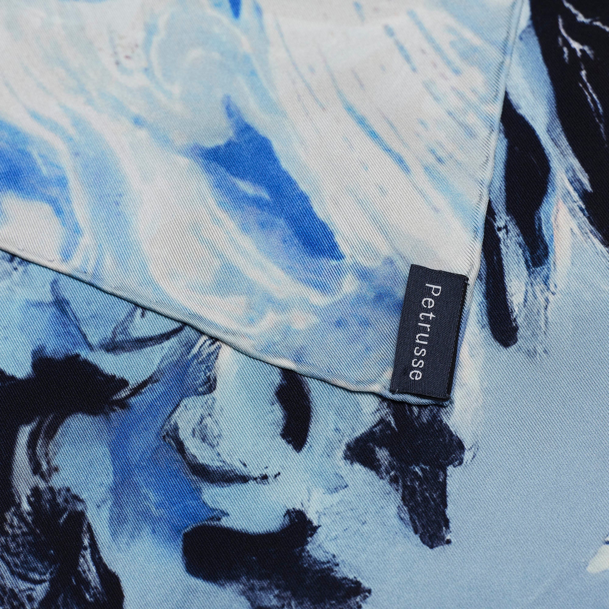 Carré de Soie - Abyssé Bleu Denim | PETRUSSE 