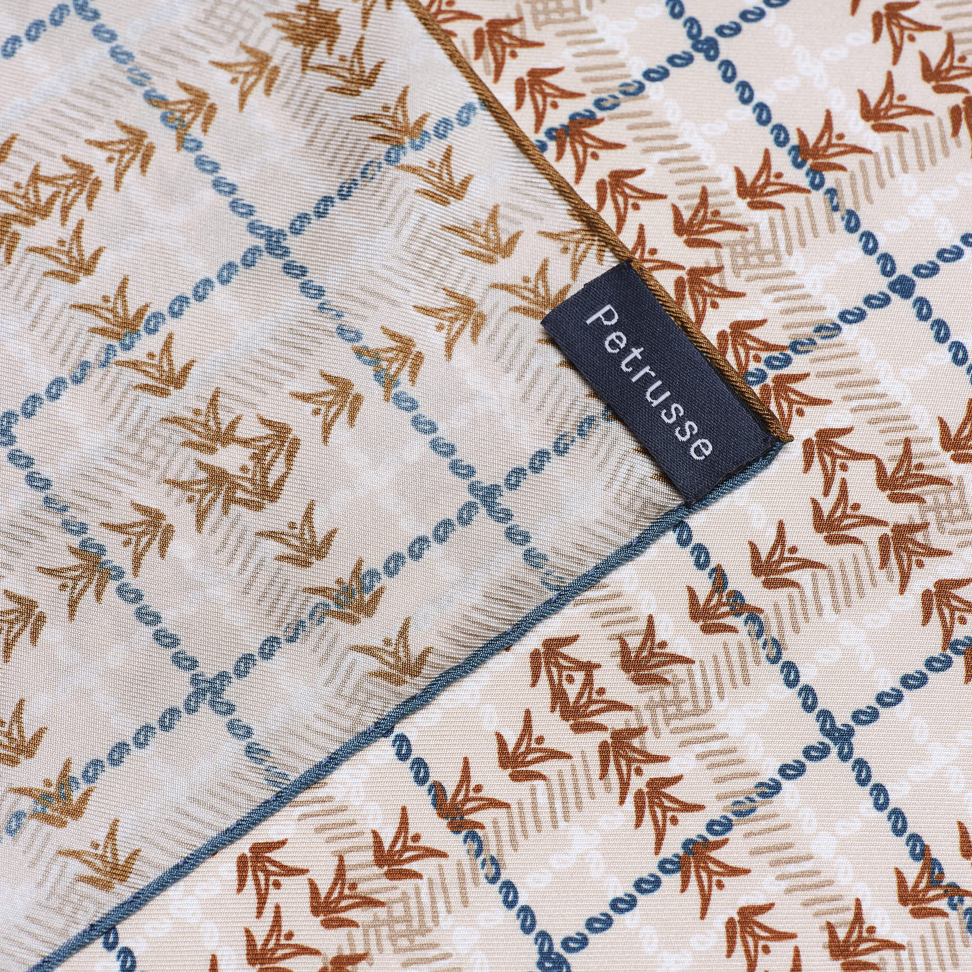 CARRE SOIE 90 - CLAN PETRUSSE BEIGE
