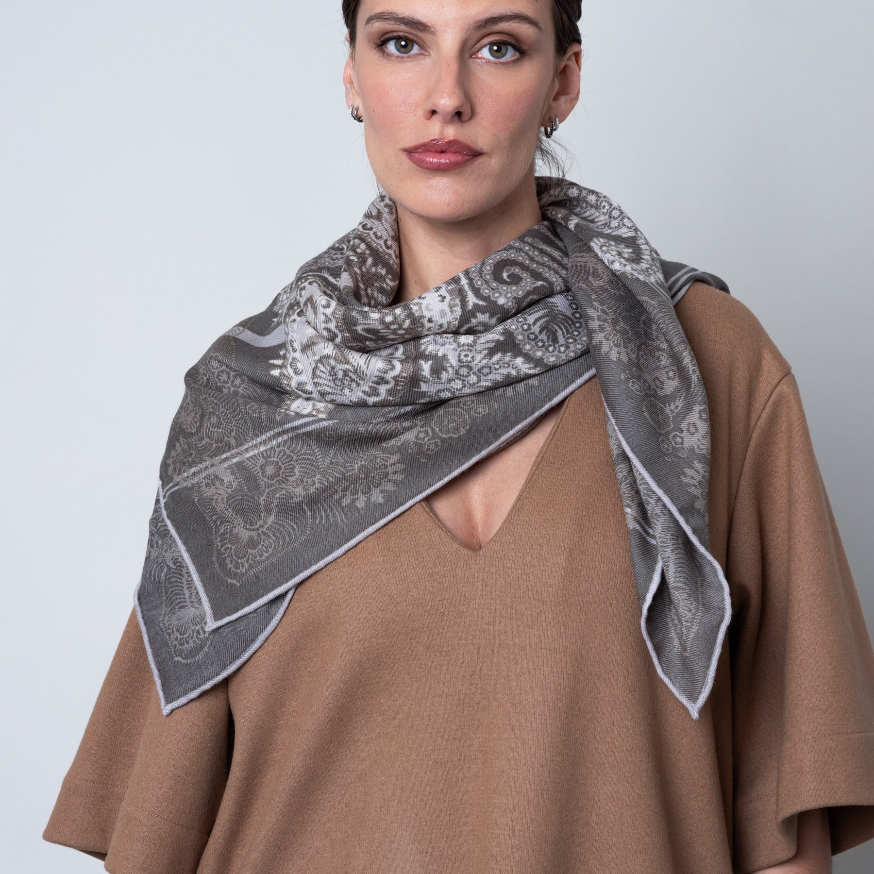 CARRE LAINE 100 - MOON TWILL VERT DE GRIS