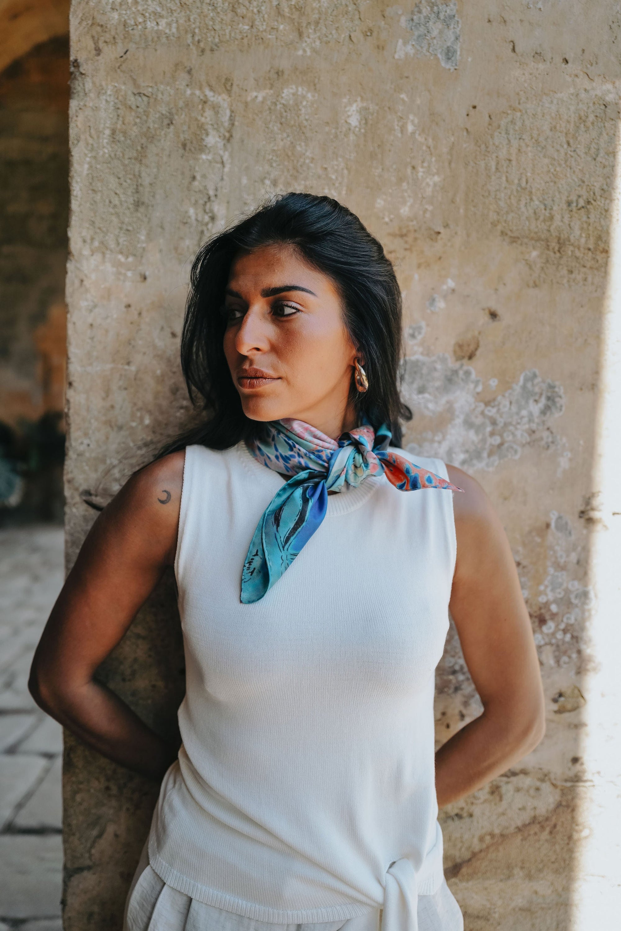 Carré en soie 90x90cm YSEULT ORANGE – Écharpe pour femme | Petrusse