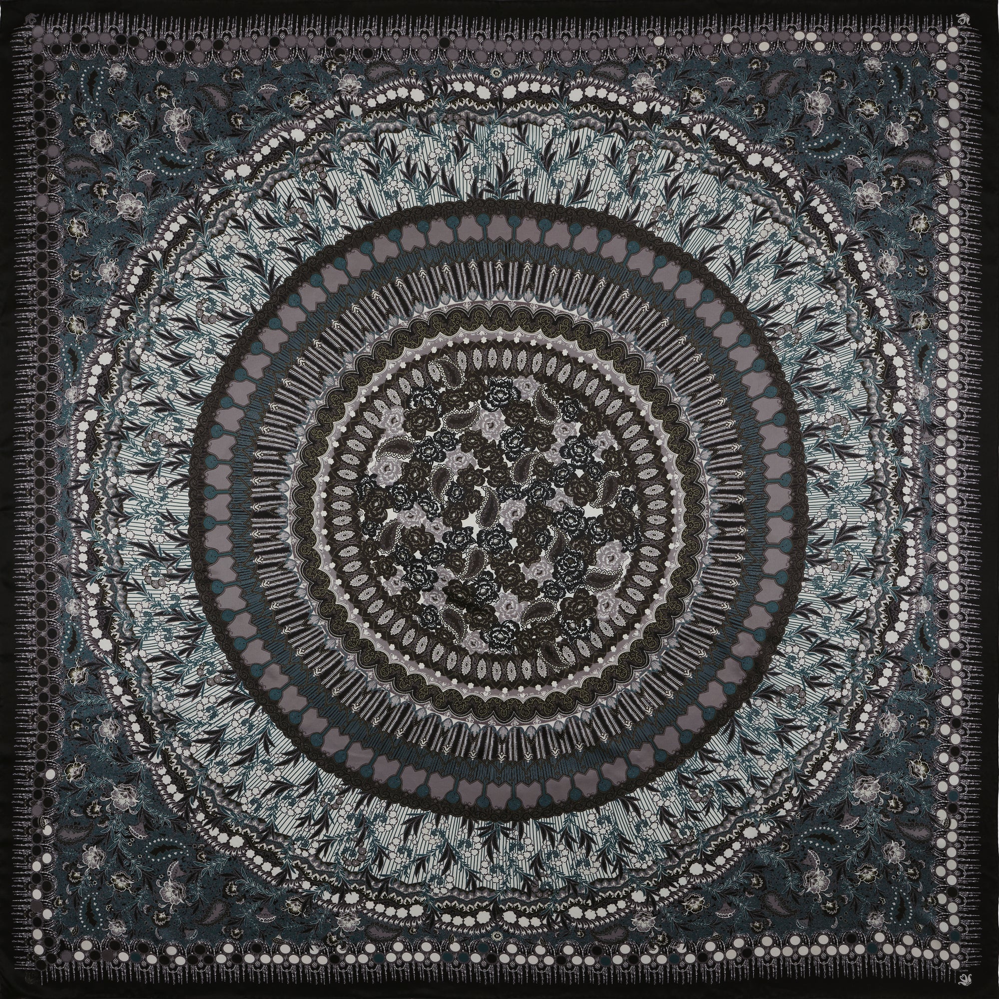Carré en Soie 130 PETRUSSE BOHEME NOIR | Foulard pour femme et homme