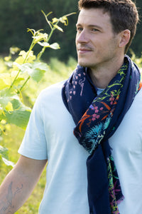 WOOL STOLE - EVY NAVY