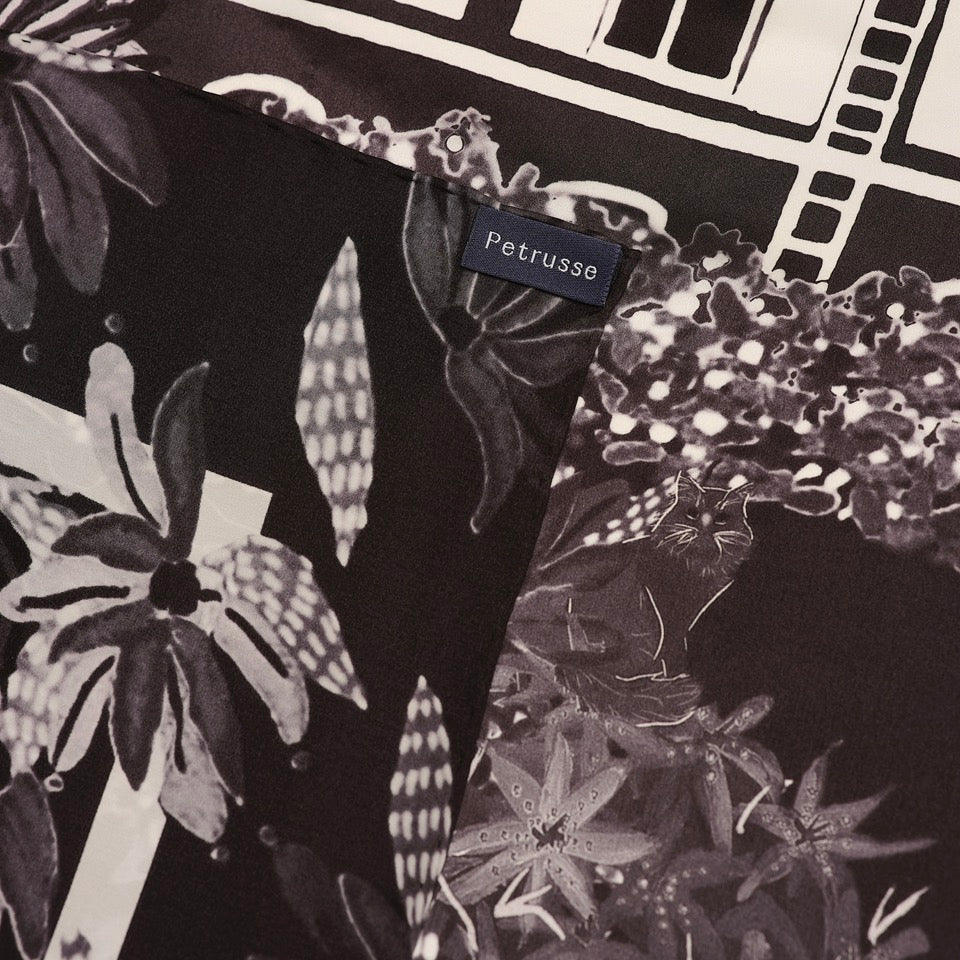 Petrusse Carre Soie 105 - Fantasy Noir