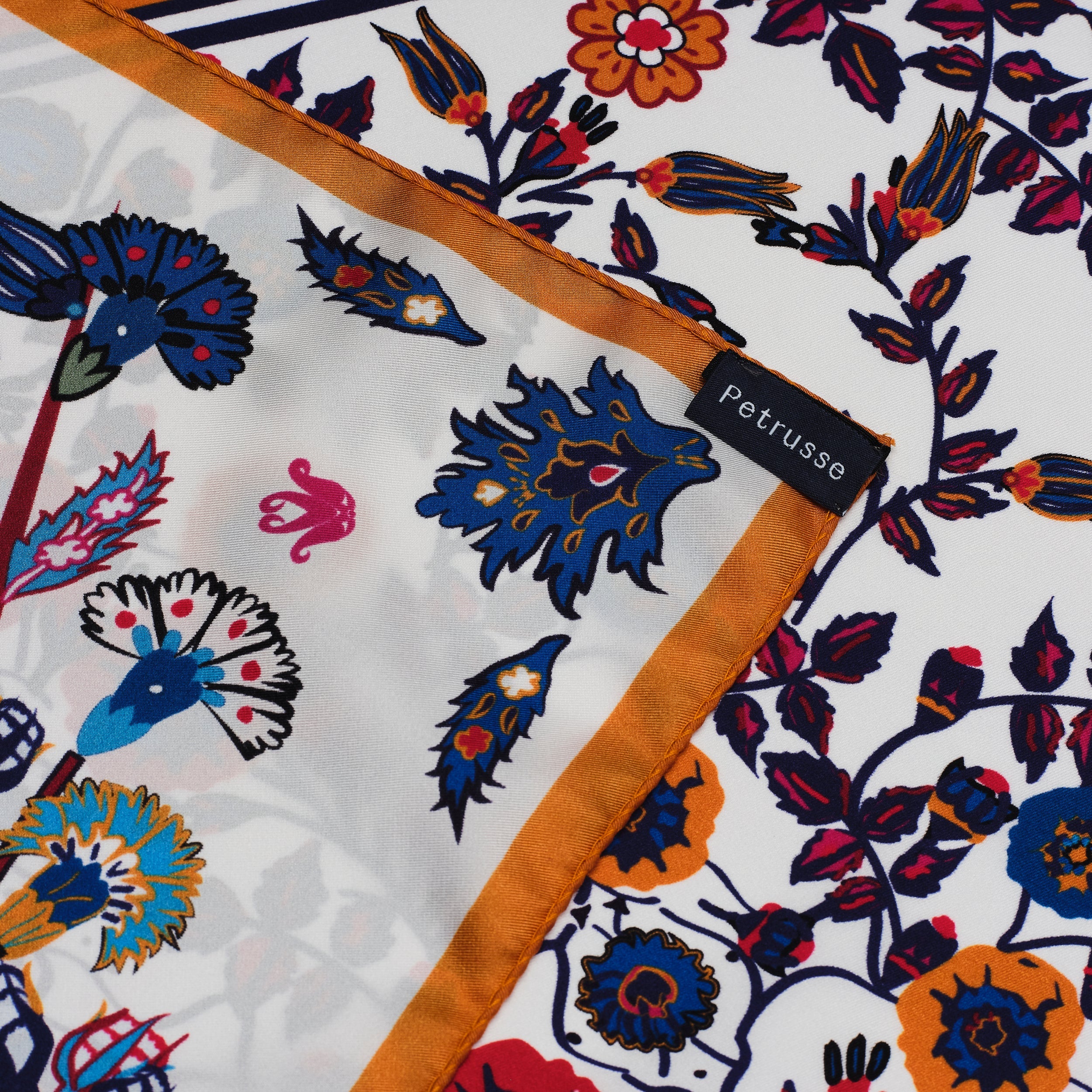 Petrusse Carre en Soie Iznik Rose