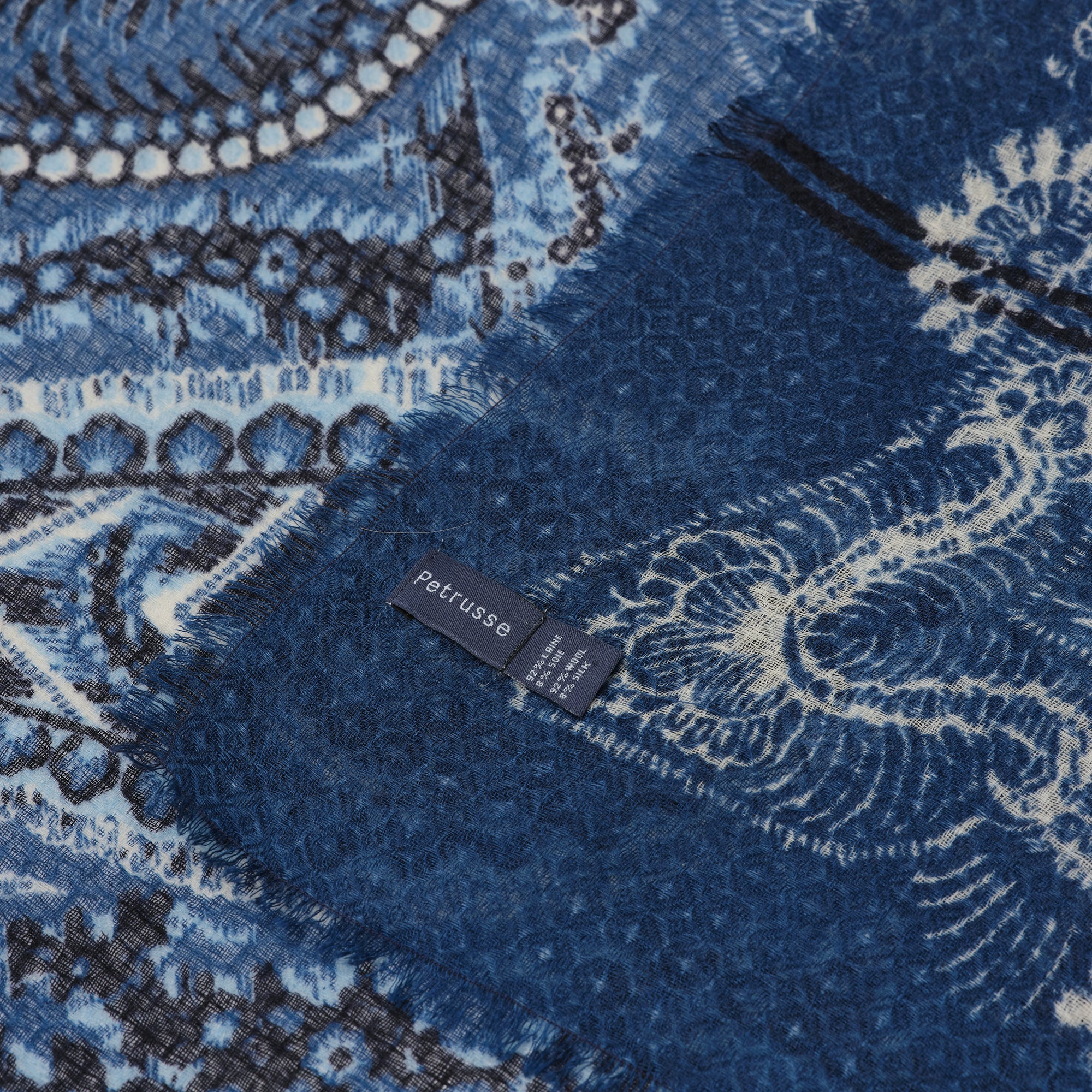 PETRUSSE CARRE LAINE 120 - MOON BLEU