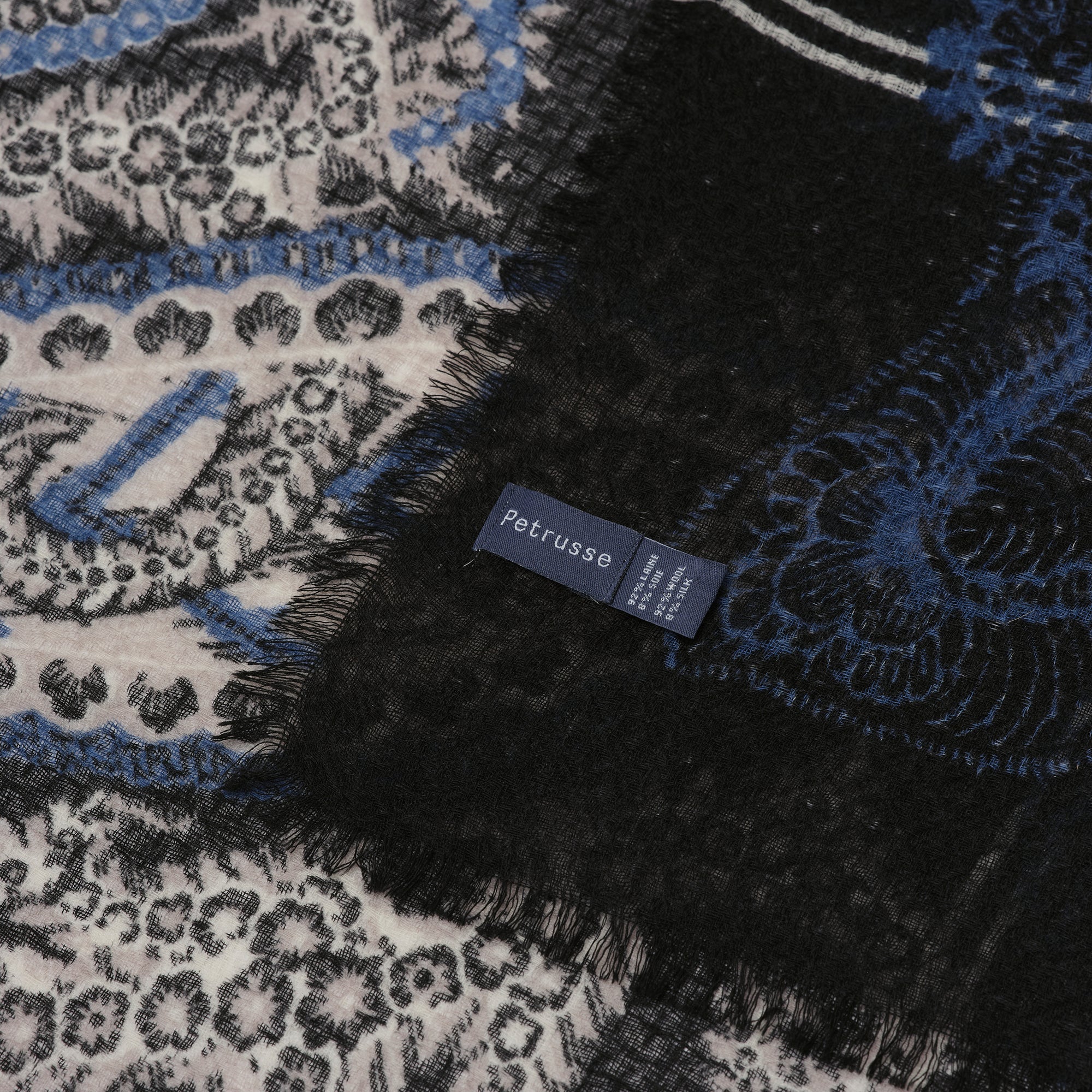 PETRUSSE CARRE LAINE 120 - MOON NOIR