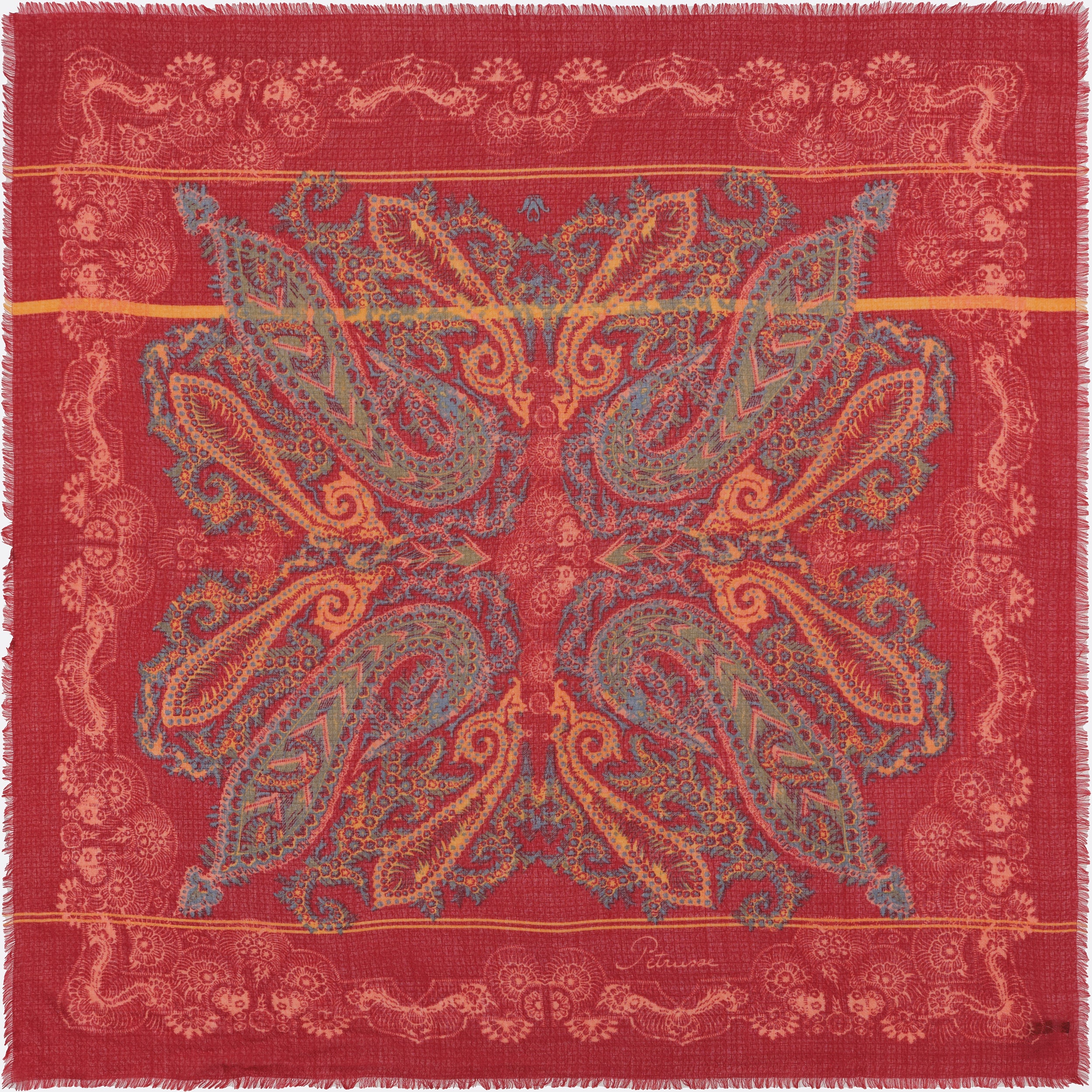 Petrusse Carre Laine 120 - Moon Terre Rouge