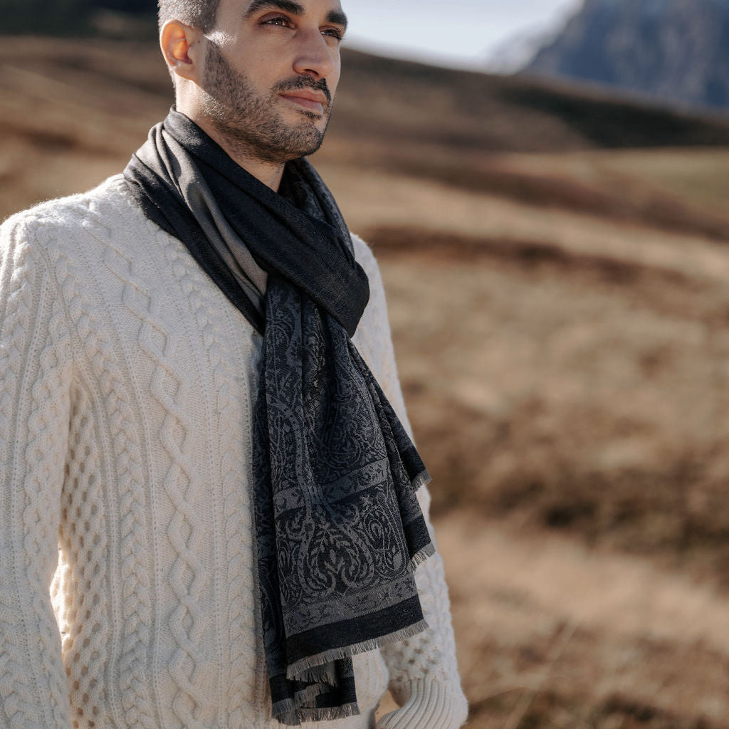 Écharpe En Laine Et Soie Petrusse Palma Anthracite| Etole Intemporelle