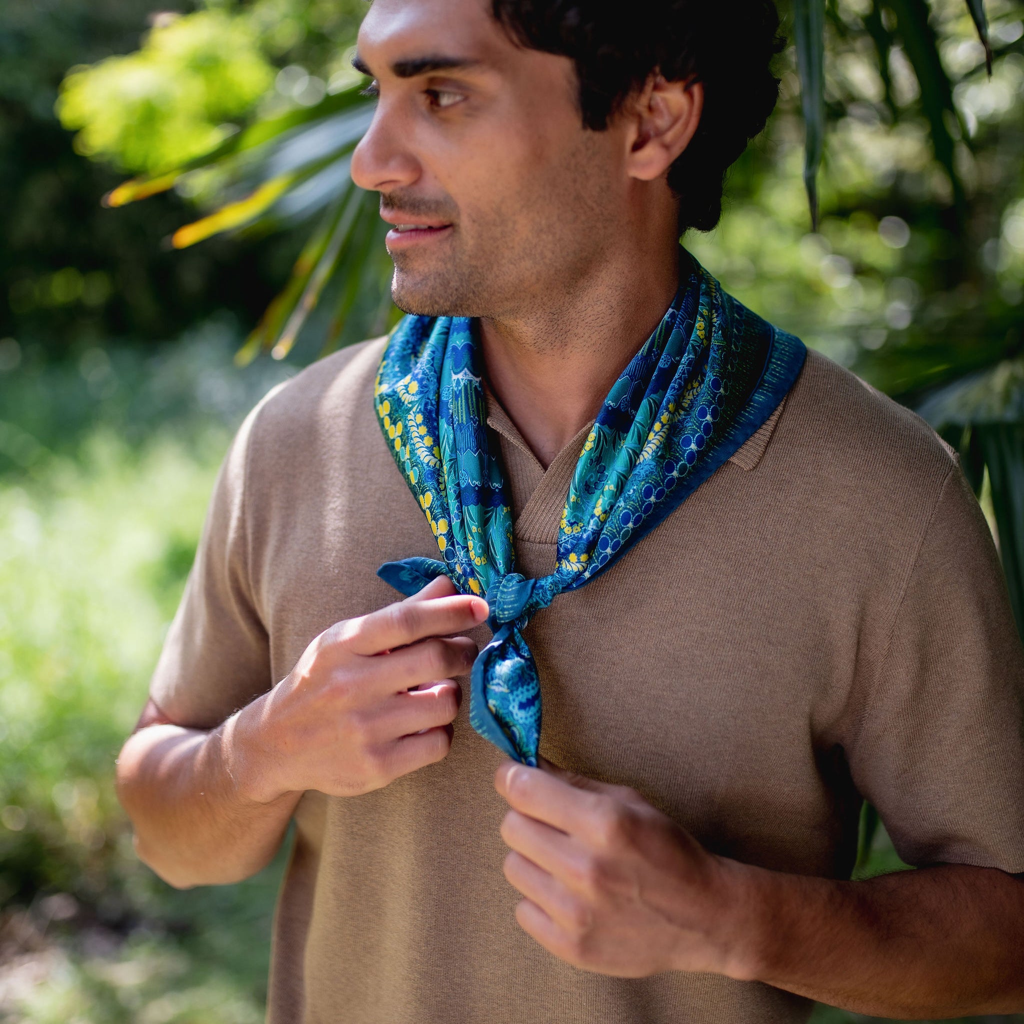 Petrusse Carre Soie 65 - Boheme Mini Emeraude