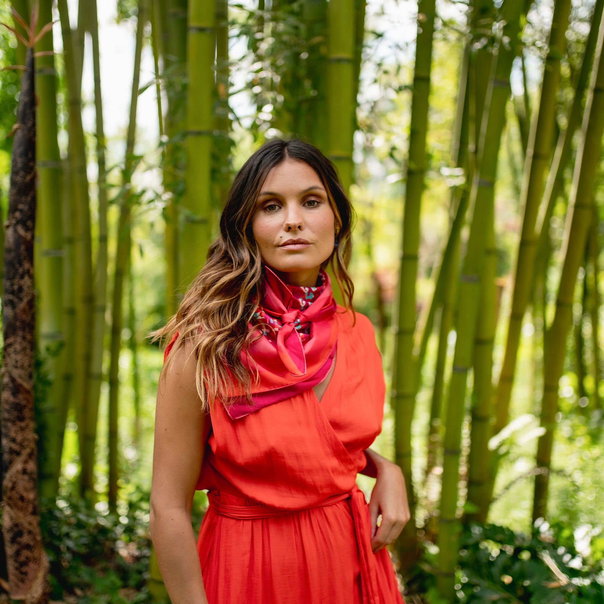 Petrusse Carre Soie 90 - Opal Rouge