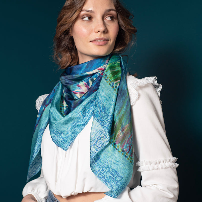 Petrusse Carré de Soie - NYMPHEAS de Claude Monet | FOULARD 100% soie